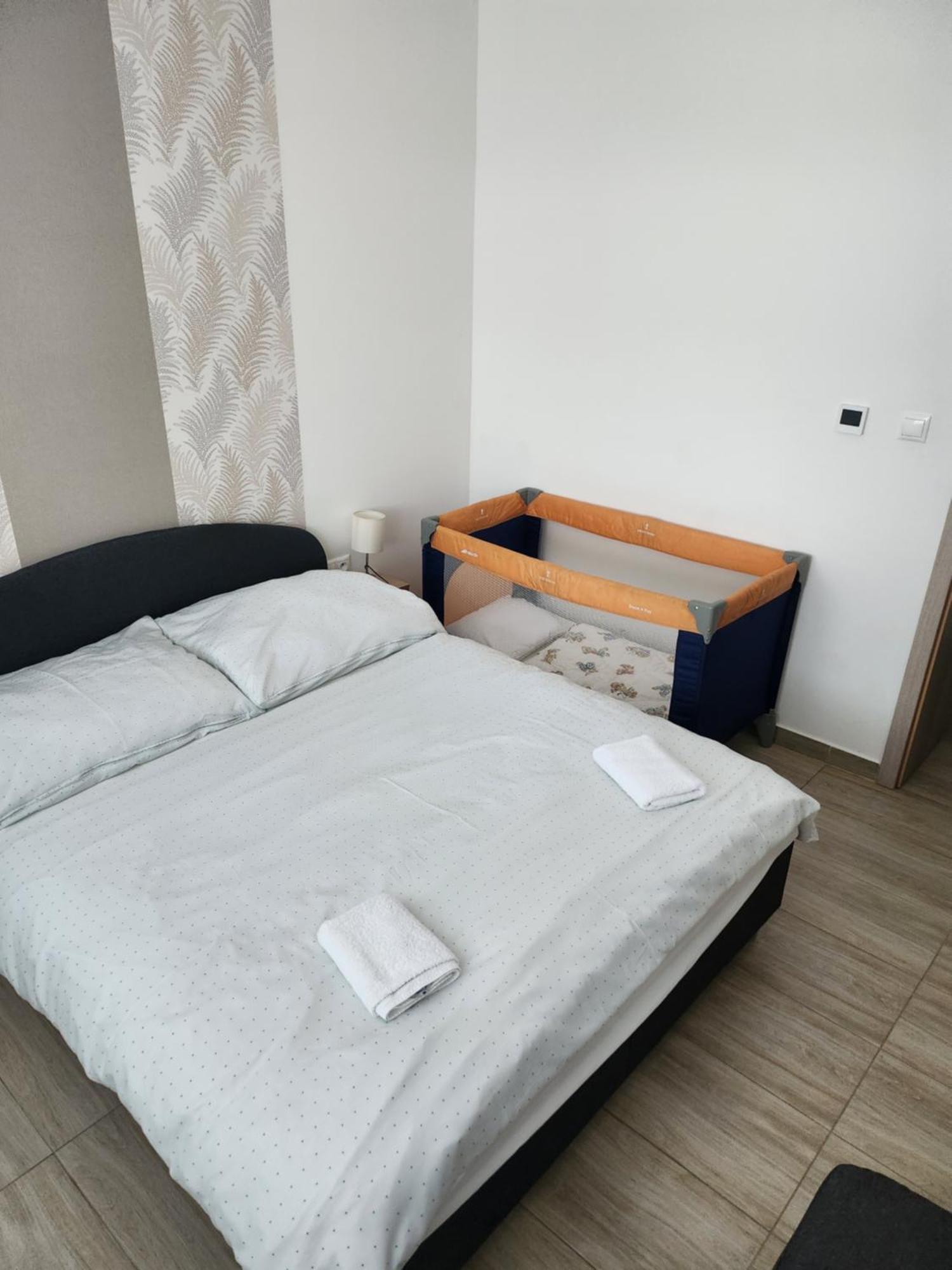 Apartmany Roland Velky Meder Luaran gambar